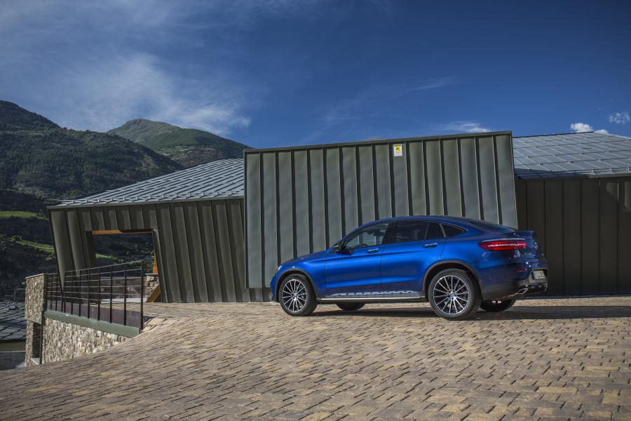  Mercedes-Benz GLC250 4Matic AMG Line Coupe 2016 года  (фото 13 из 32)